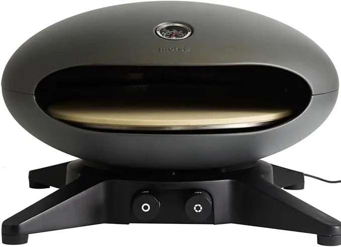 Der skandinavische Morsø Forno Spin Gas-Pizzaofen aus Aluminium mit elektrisch rotierendem Pizzastein.